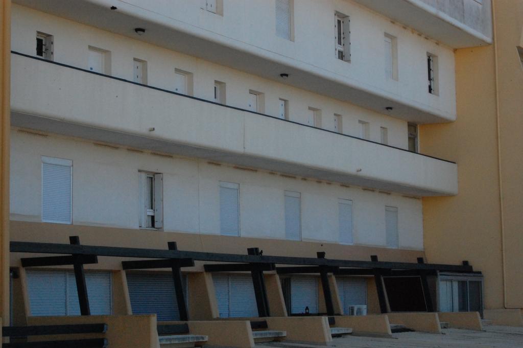 Au Coeur Du Village Naturiste Agde Exterior photo
